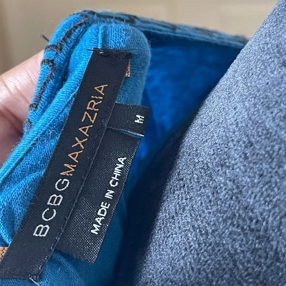 Bcbg Maxazria 3/4 Sleeve Embroidered V Neck Dress Size Medium - Picture 5 of 5